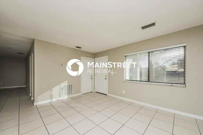 761 Kempten St Nw - Photo 6 of 16