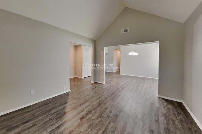 3813 Huckleberry Dr - Photo 5 of 22