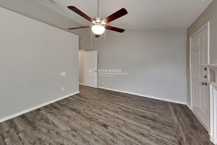 3813 Huckleberry Dr - Photo 6 of 22