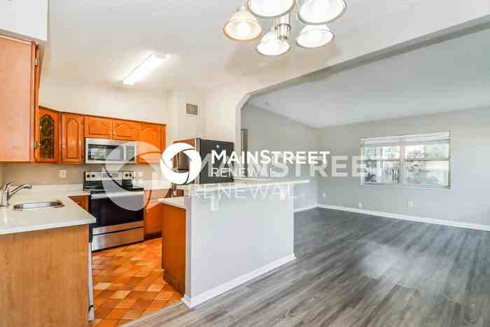 1309 Tuscola St - Photo 6 of 17
