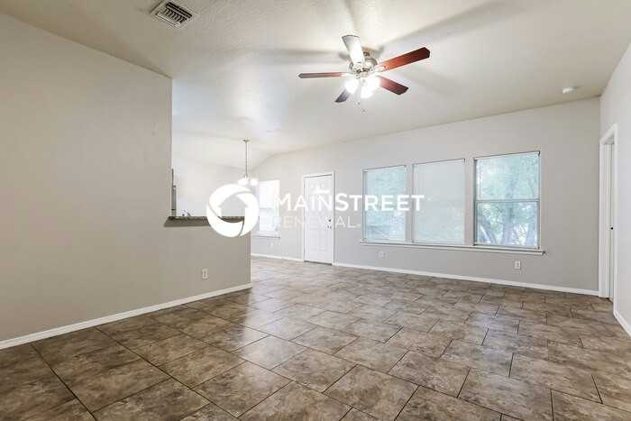 7319 Trance Ln - Photo 3 of 16
