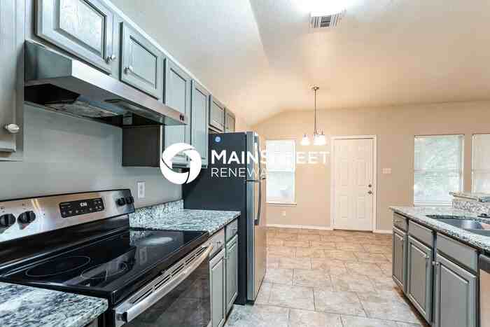 7319 Trance Ln - Photo 7 of 16