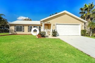 1208 Sw 1st Ave - Photo 1 of 1