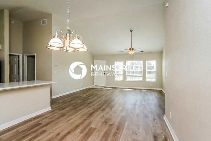 1208 Sw 1st Ave - Photo 5 of 16