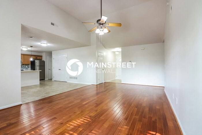 3702 Se Adams Dr - Photo 3 of 16