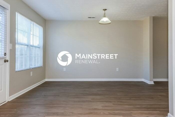 245 Coral Cir - Photo 3 of 17