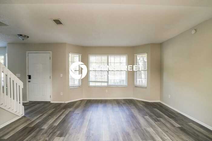 6808 Westborough Ln - Photo 6 of 17