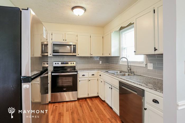 118 Newgate Dr - Photo 5 of 12