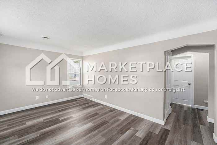 27070 Lawnwood St - Photo 5 of 18