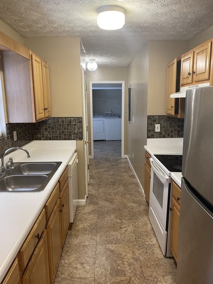 3017 Deerfield Way - Photo 2 of 5