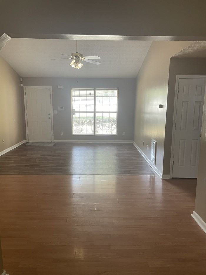 3017 Deerfield Way - Photo 3 of 5