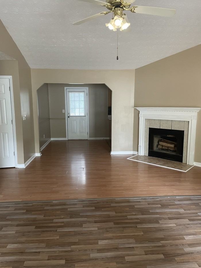 3017 Deerfield Way - Photo 4 of 5
