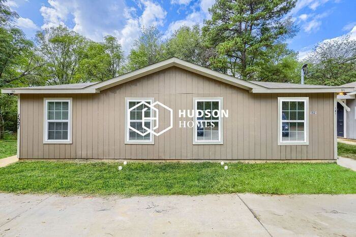 1521 Edna Ln #100