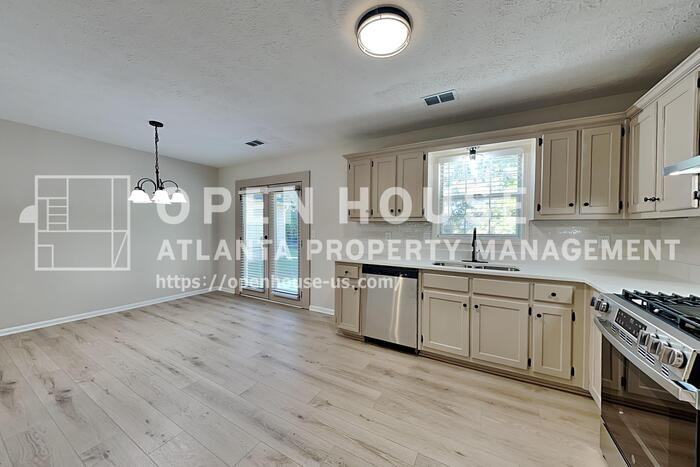 2351 Boone Pl - Photo 6 of 20