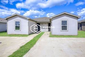 featured image of 417 County Line Rd #B