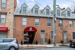 featured image of 10 W All Saints St #304