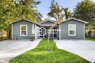 7644 Teesdale Dr #B - Photo 1 of 1