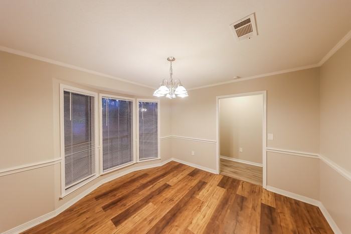 24 Old Mill Pl - Photo 5 of 12