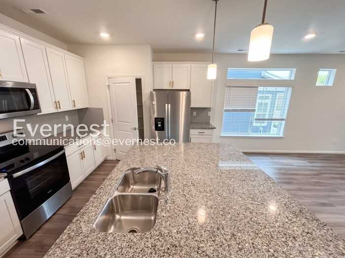 17707 E 103rd Ave - Photo 4 of 24