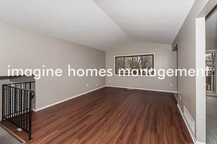 6588 Jonquil Way - Photo 3 of 16