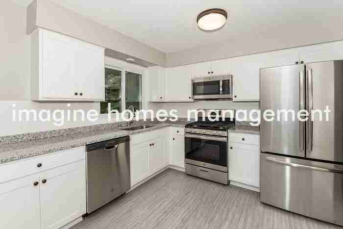 6588 Jonquil Way - Photo 5 of 16