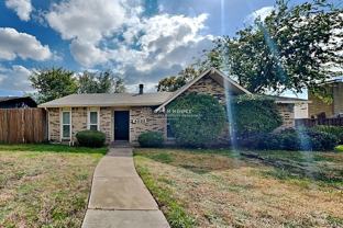 4820 Ash Glen Ln - Photo 1 of 1