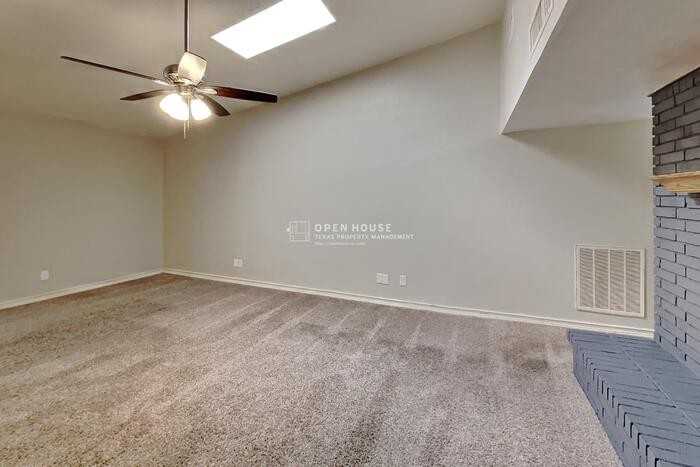 4820 Ash Glen Ln - Photo 5 of 21