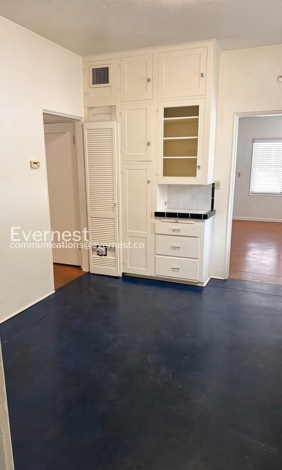 1226 N Olsen Ave - Photo 6 of 24