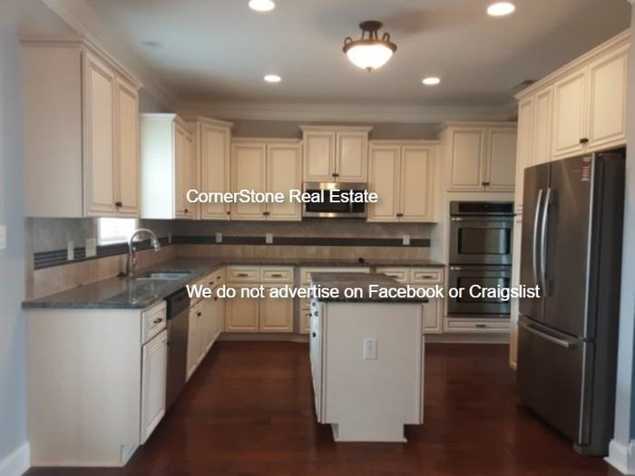 7230 Mariners Landing Dr - Photo 5 of 19
