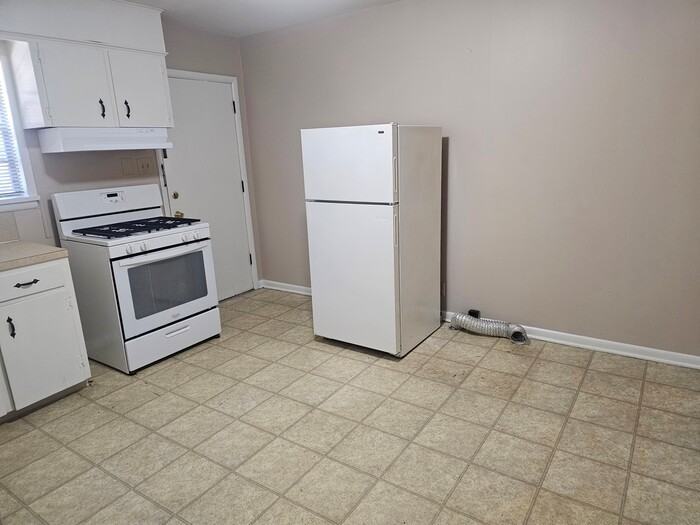 5505 A St #B - Photo 5 of 7