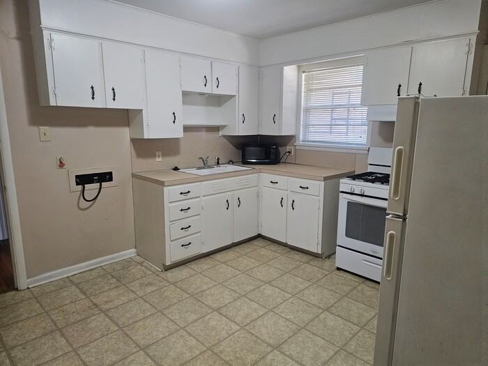 5505 A St #B - Photo 6 of 7