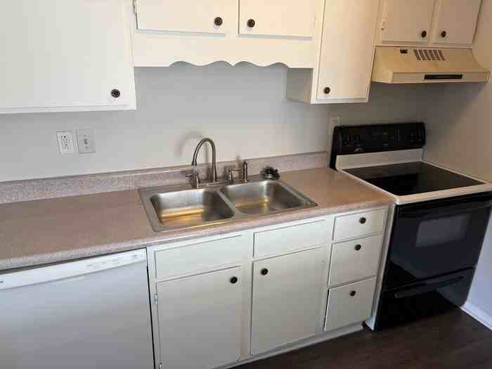 3615 N Crestview Dr Nw #1 - Photo 6 of 12