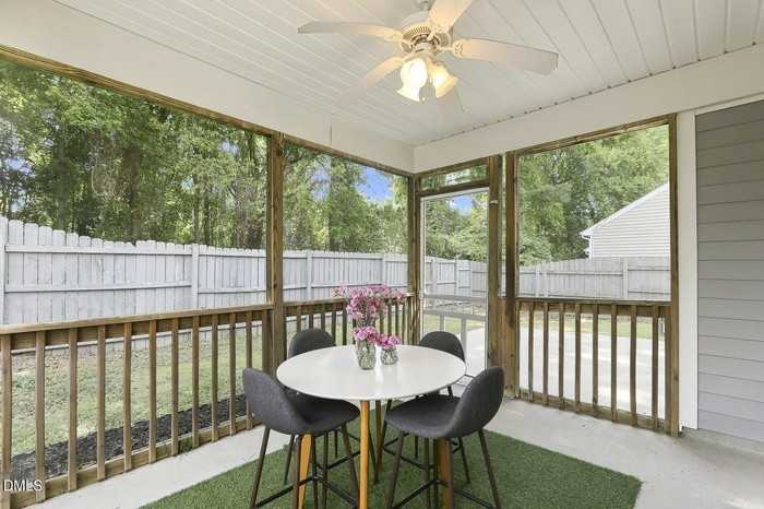 755 Sycamore Springs Dr - Photo 6 of 50