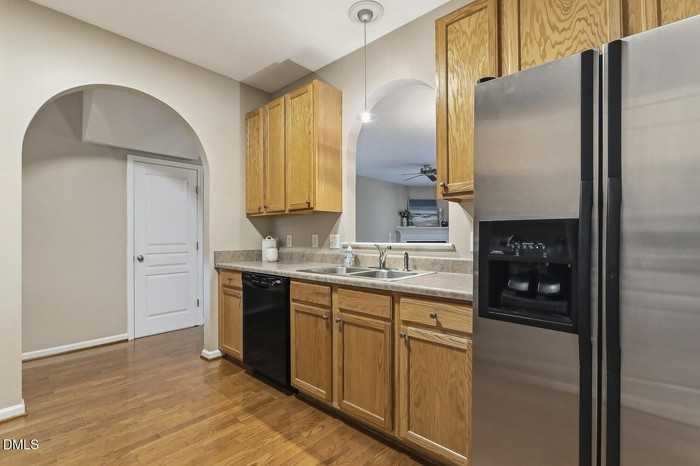 2506 Bryarton Village Way - Photo 3 of 36