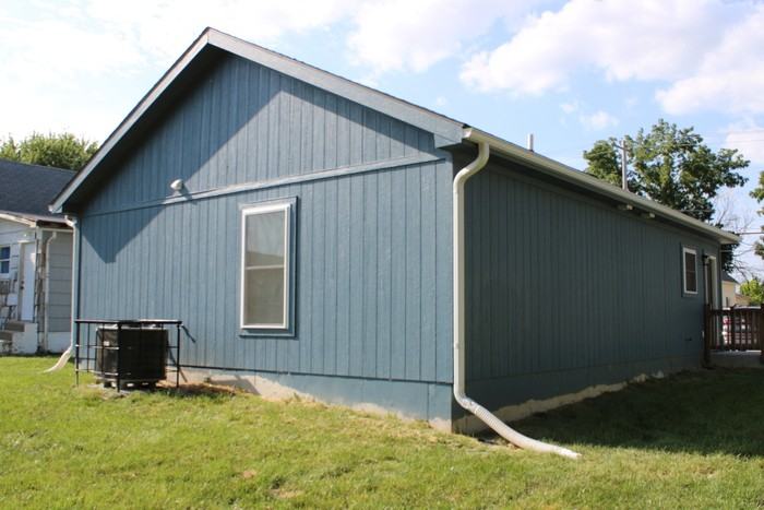 305 E Short Ave - Photo 6 of 33