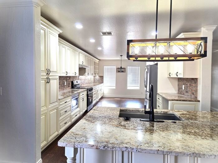 25664 W Morning Dove Ct - Photo 5 of 22