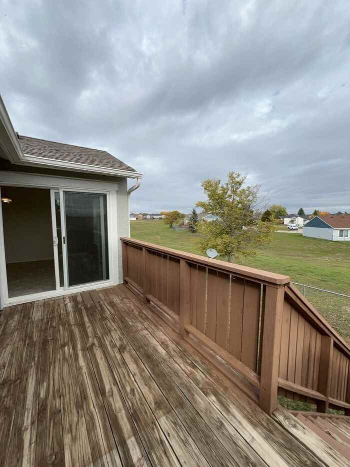 268 Wilder Ct - Photo 2 of 7