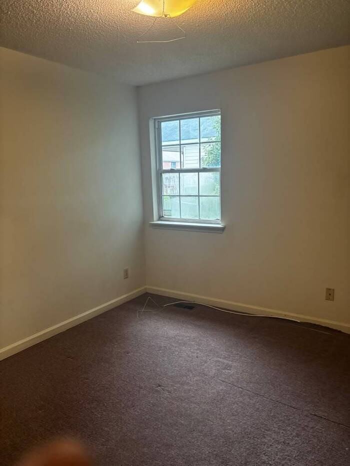 2280 Houston Ave - Photo 6 of 8