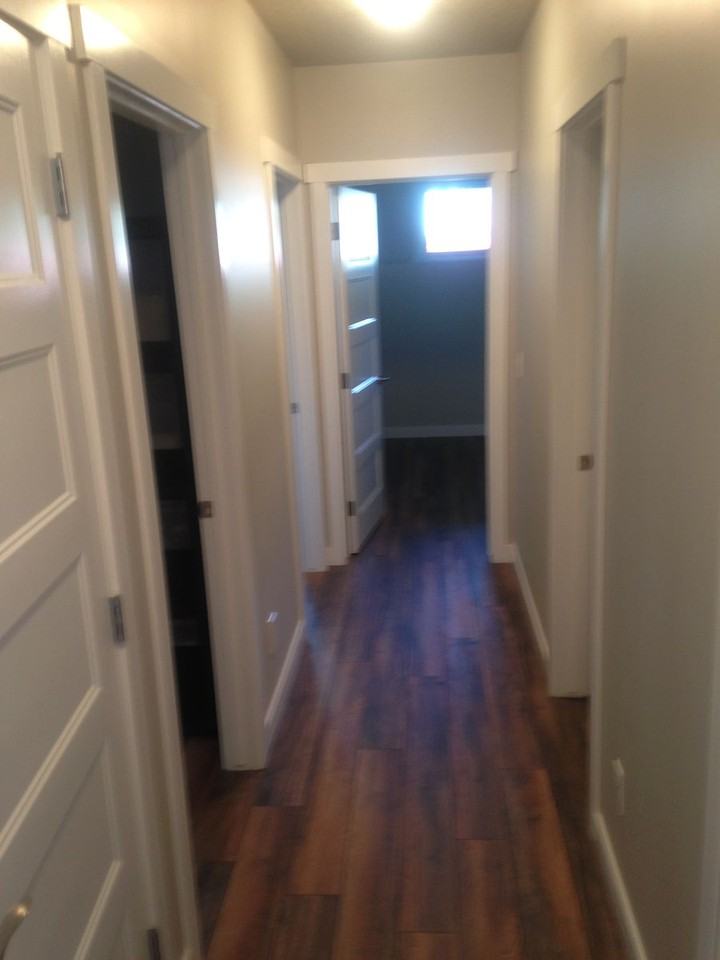 4709 54 Ave - Photo 7 of 11