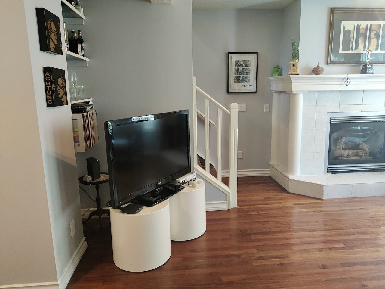 1339 - 1339 14 Avenue Southwest - Photo 2 of 13