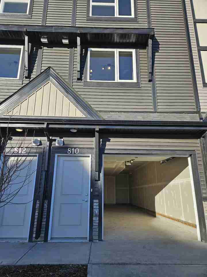 810 Belmont Dr Sw - Photo 2 of 50