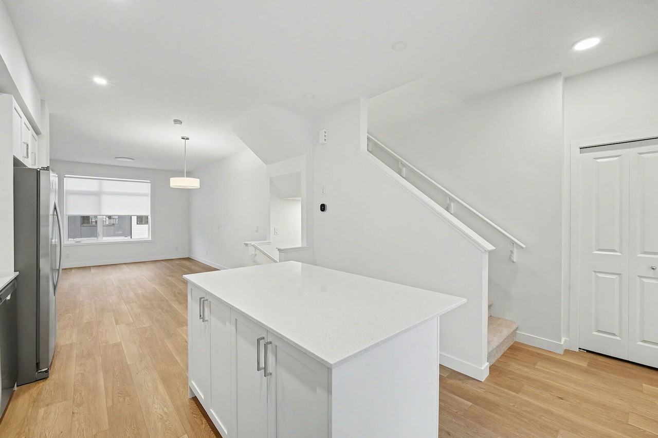8488 - 302 - 8500 19 Avenue Southeast - Photo 3 of 38