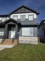 featured image of 844 Lawthorn Way Se
