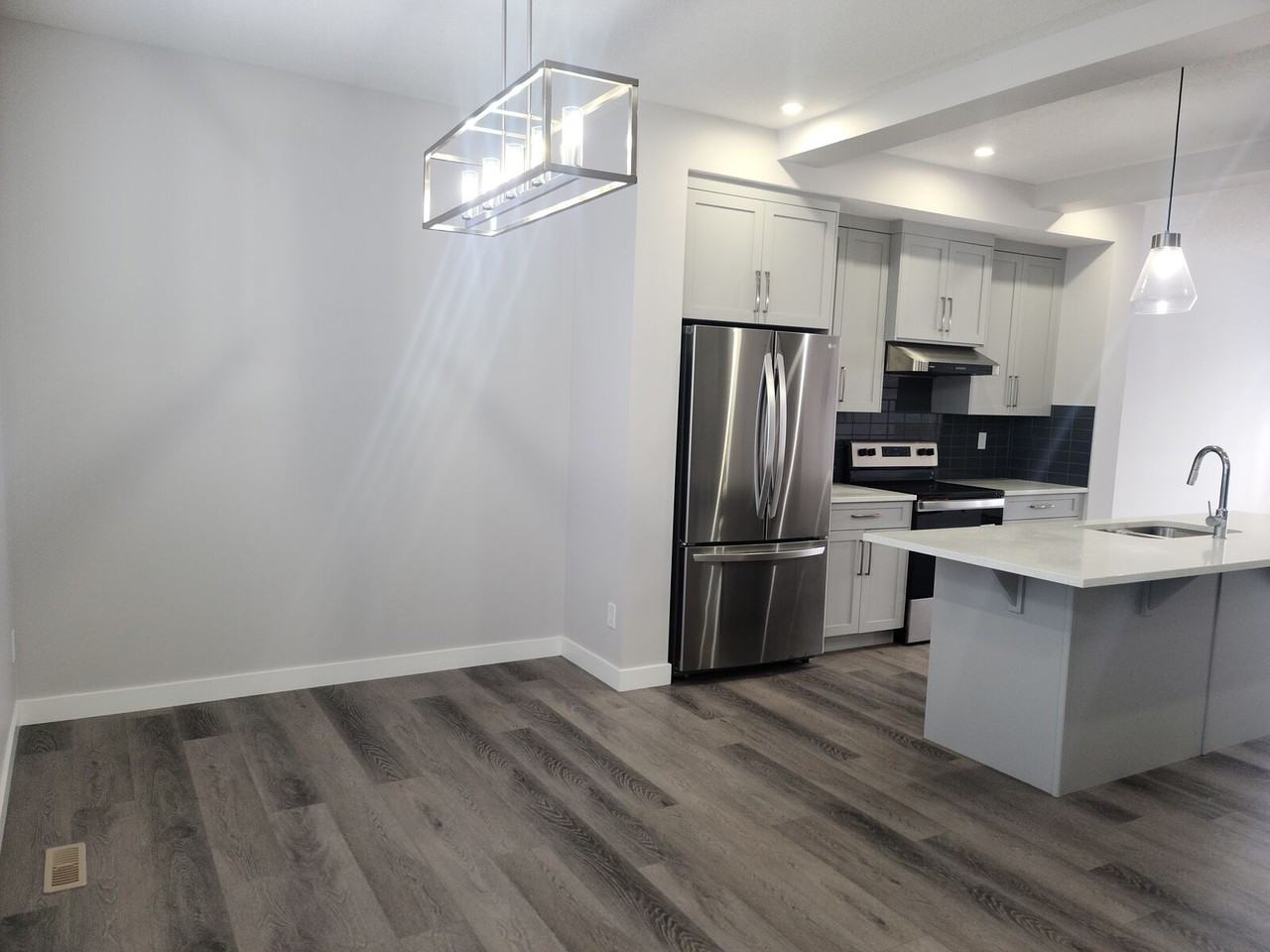 844 Lawthorn Way Se - Photo 4 of 20