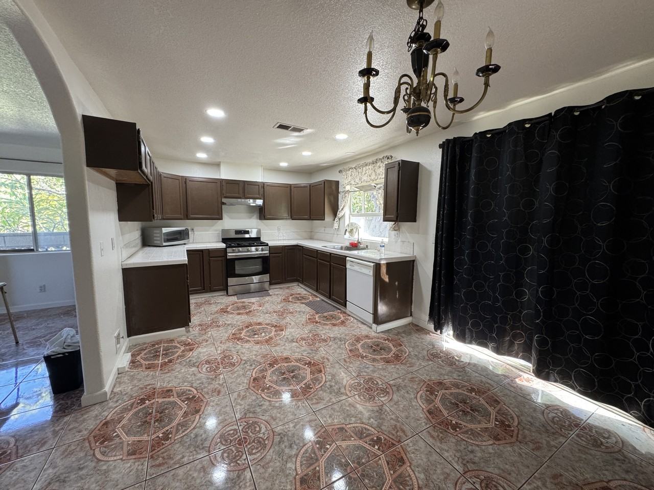 4936 Stewart Ave #NA - Photo 3 of 16
