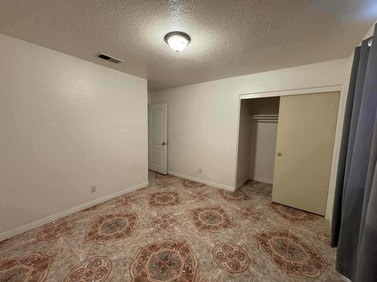 4936 Stewart Ave #NA - Photo 5 of 16