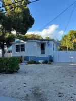 featured image of 124 S Bay Harbor Dr #1