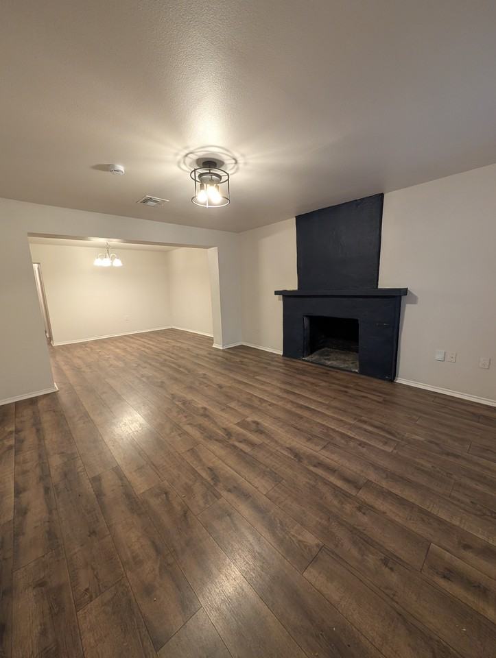 1230 Chalmers Ave #NA - Photo 3 of 12