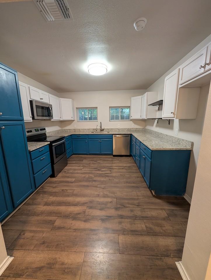 1230 Chalmers Ave #NA - Photo 4 of 12