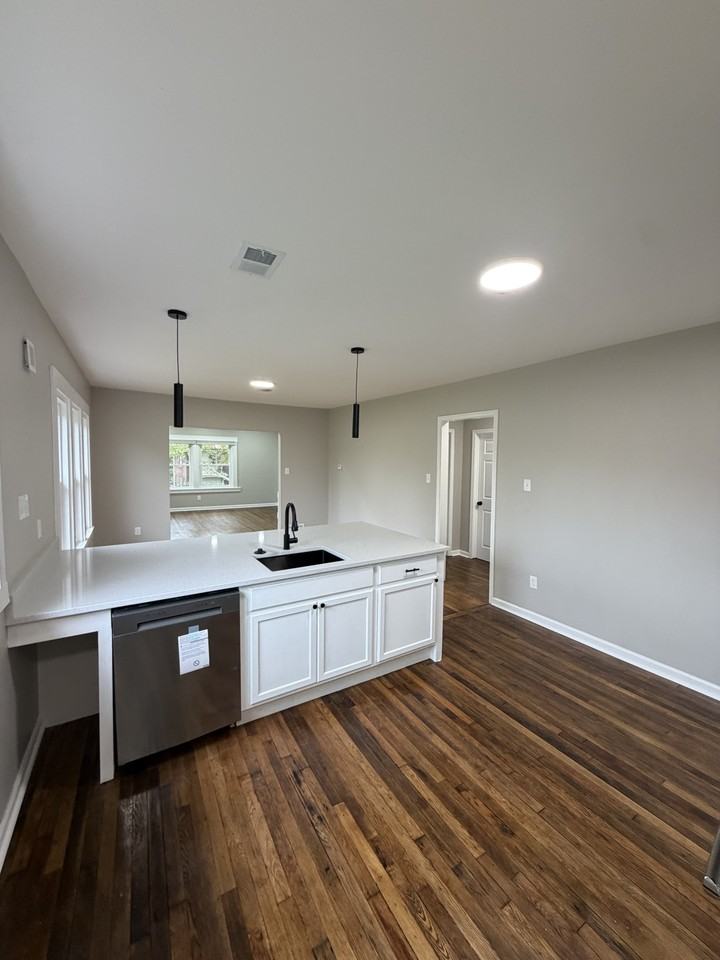 2991 Hogarth St #UL - Photo 2 of 20